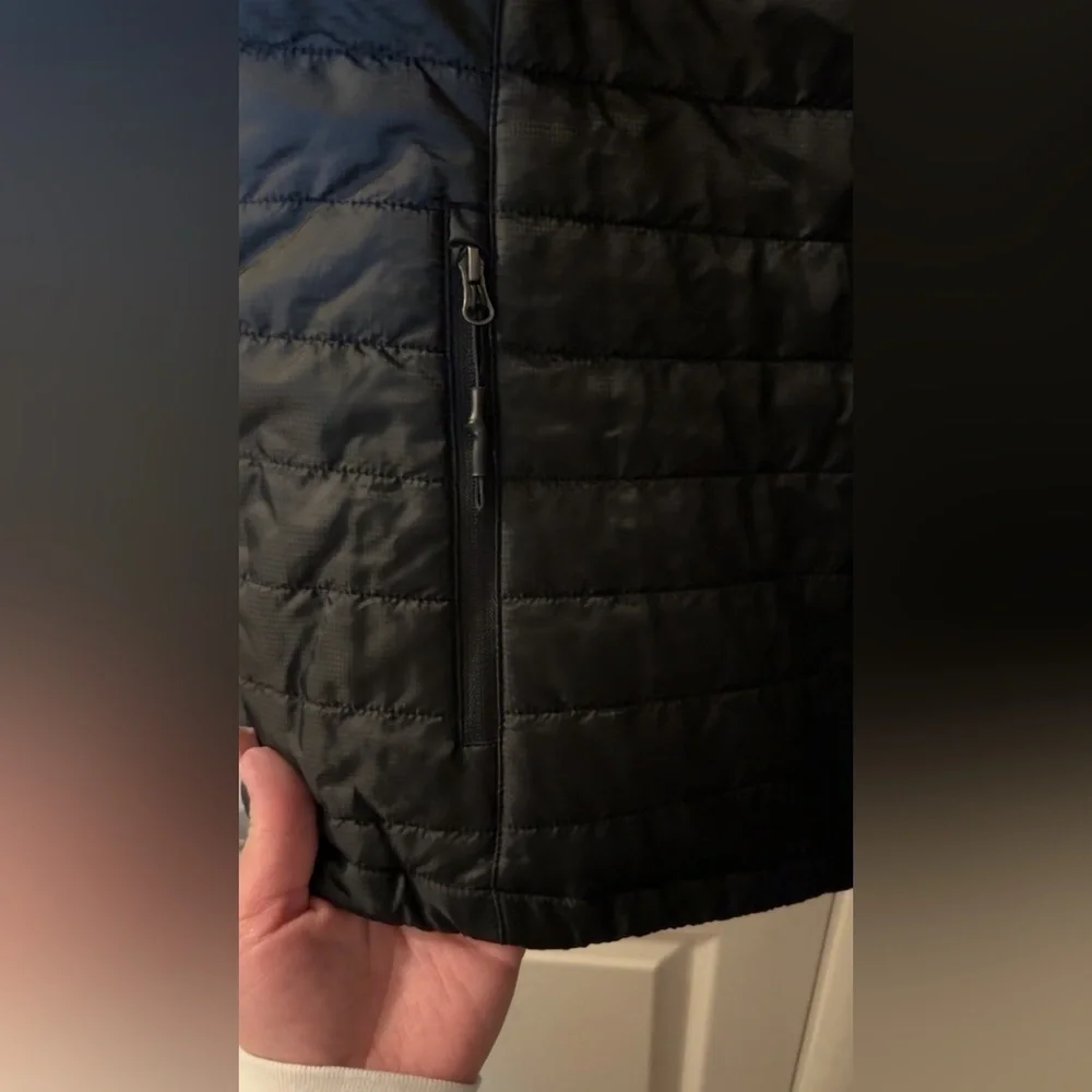 BLACK Warner Bros. Discovery Port Authority Puffer Vest